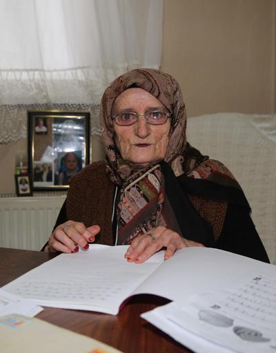 87 yaşındaki kadının okuma yazma azmi