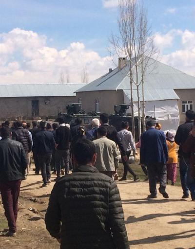 Köylülerle VEDAŞ ekipleri arasında sayaç gerginliği: Jandarma gazla müdahale etti