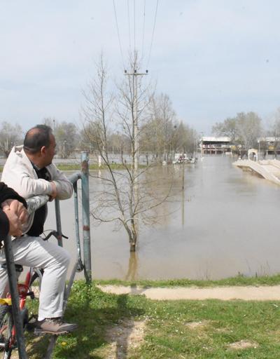 Tunca Nehri alarm veriyor: Derinliği 1.5 metreyi buldu