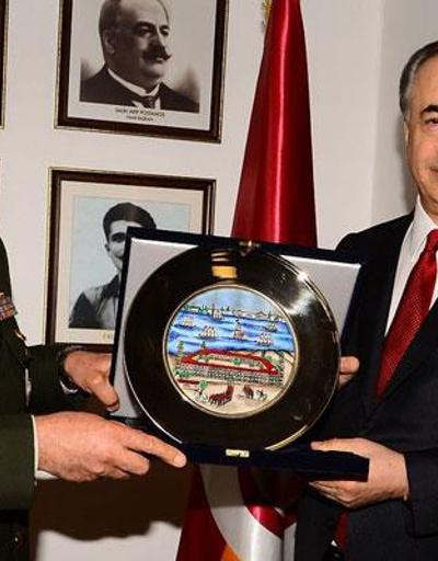 Orgeneral Musa Avsever’den Galatasaraya ziyaret