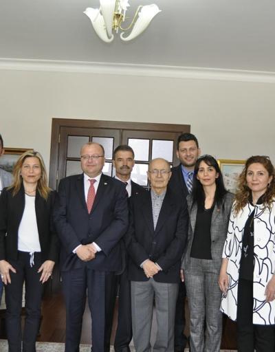 CHPlilerden 10. Cumhurbaşkanı Ahmet Necdet Sezer’e ziyaret
