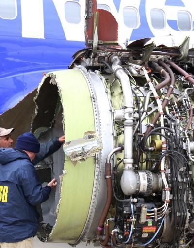 148 kişi taşıyan uçağın motoru havada patladı, kadın pilot bir faciayı önledi
