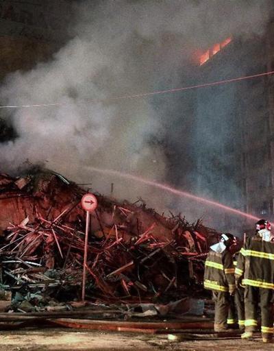 26 katlı bina önce yandı sonra çöktü