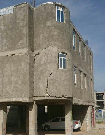 İran’daki depremde 105 yaralı