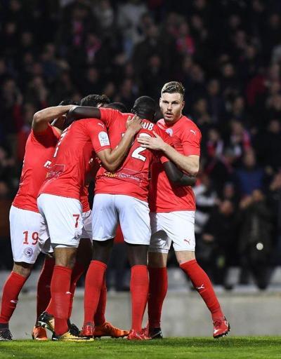 Umut Bozokun takımı Fransa Ligue 1e yükseldi
