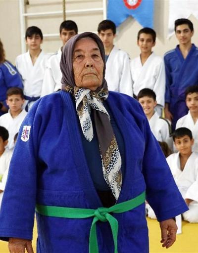 Adananın 80’lik ninja ninesi: Judo yapıyor