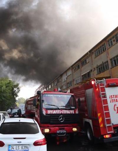 İstanbul Davutpaşada fabrika yangını
