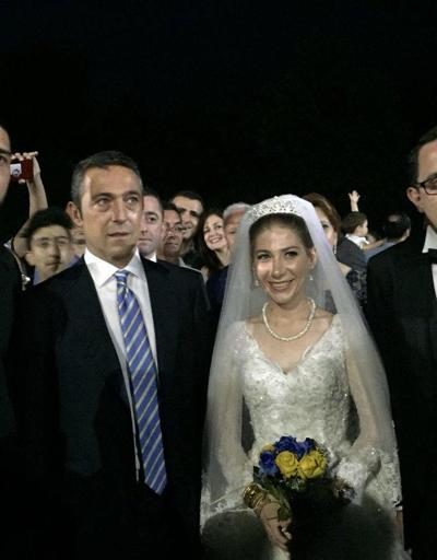 Ali Koç Fenerbahçeli taraftarın nikah şahidi oldu