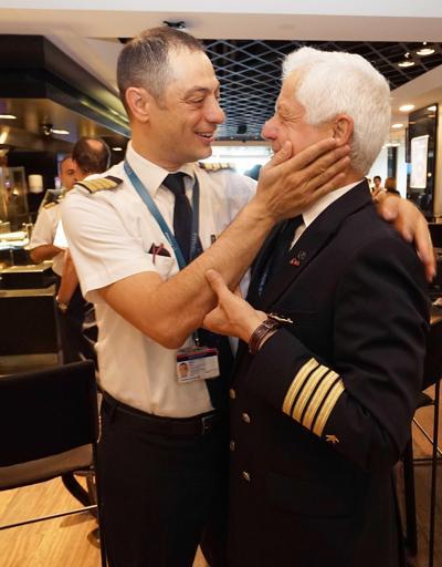 Türk Hava Yolları’nın 45 yıllık pilotu emekli oldu