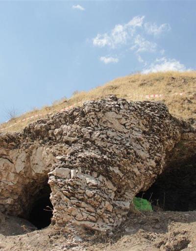 Harputta Urartu soylularına ait 5 kaya mezar bulundu