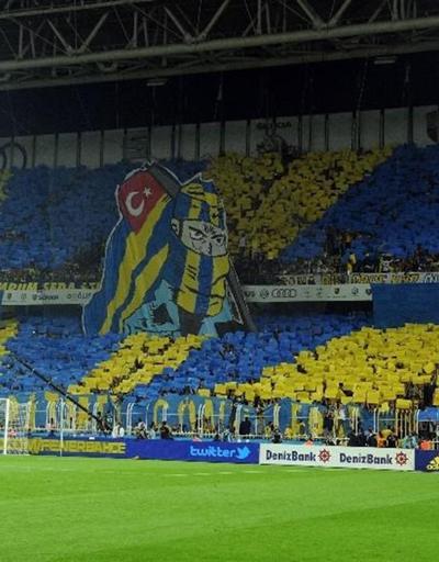 Fenerbahçe taraftarından derbi koreografisi