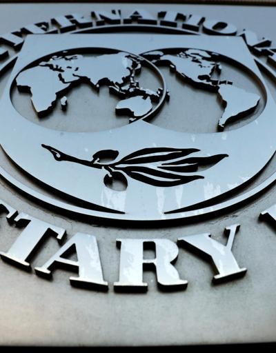 IMF, küresel ekonomik büyüme beklentilerini düşürdü