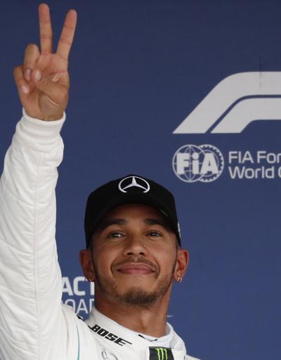 Lewis Hamilton F1 Japonyada pole positionu aldı