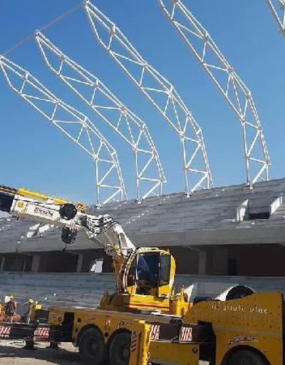 Alsancak Stadının çatı montajı başladı