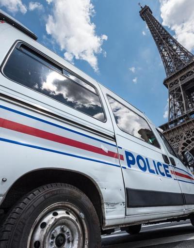 Pariste terör alarmı: Bir araçta roketatar bulundu
