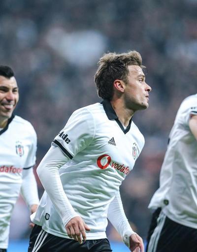 Beşiktaş tek golle derbiyi kazandı