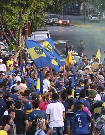 Boca Juniors taraftarları takımlarını Madride uğurladı