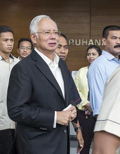 Eski Malezya Başbakanı Necip gözaltına alındı