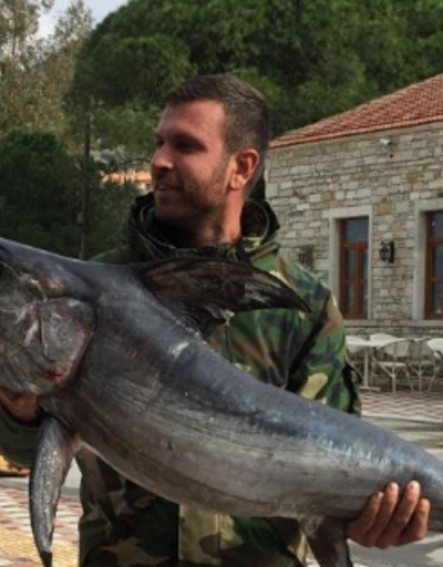 Oltayla 42 kiloluk kılıç balığı yakaladı