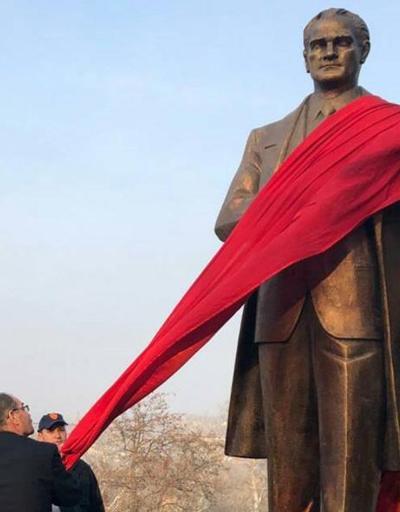 Makedonyada Atatürk heykeli açıldı