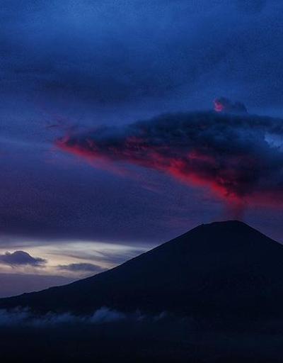 Balide Agung Yanardağında patlama