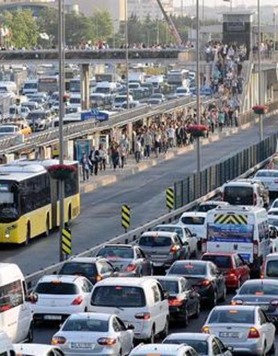 İstanbullular dikkat Yılbaşında bu yollar trafiğe kapalı