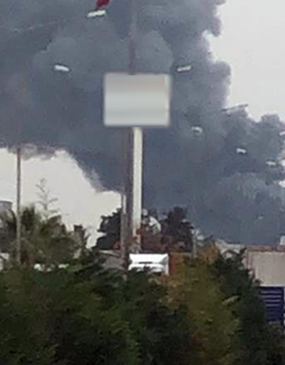 Son dakika: İzmirde çerez fabrikasında yangın