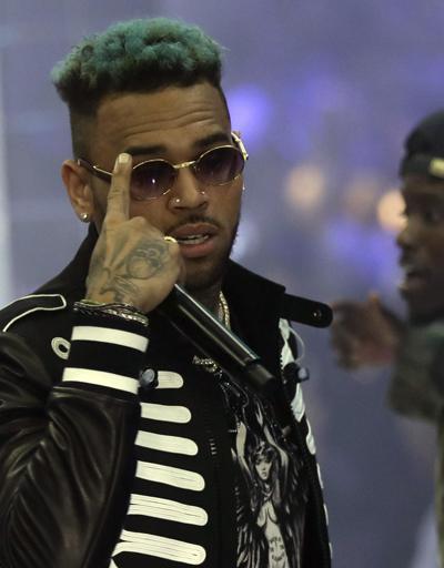 Son dakika... Ünlü rapçi Chris Brown tecavüz suçlamasıyla gözaltına alındı