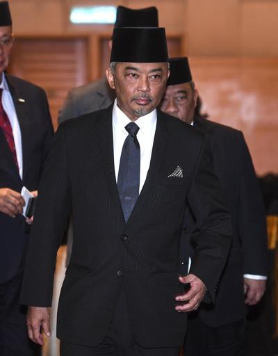 Malezyanın yeni kralı Tengku Abdullah oldu