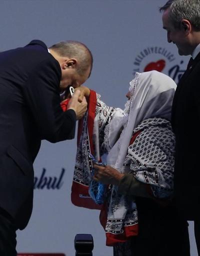 81 yaşındaki Meliha Ninenin Erdoğan sevgisi