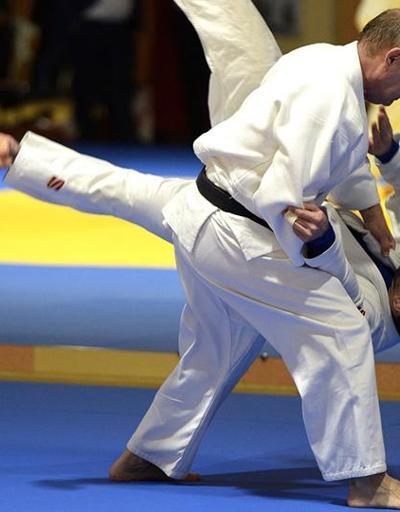 Putin, Soçi Zirvesi sonrası judo yaptı