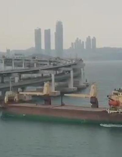 Rus kargo gemisi, Güney Korede köprüye çarptı