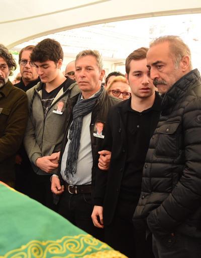 Yılmaz Erdoğan, Demet Akbağın oğlu Ali Çikayı böyle teselli etti