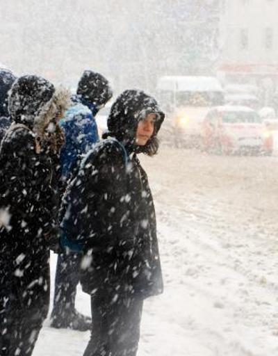 Erzurum Karayazıda eğitime kar tatili
