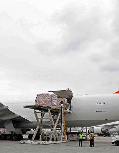 Turkish Cargo sarayın eserlerini Japonyaya taşıdı