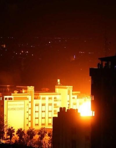 İsrail jetleri Hamas lideri Heniyyenin ofisini bombaladı