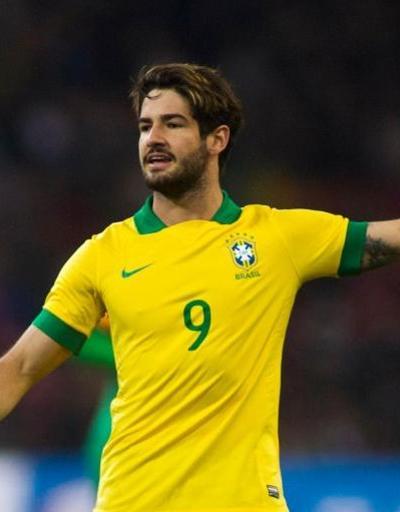 Pato, Sao Pauloya transfer oldu
