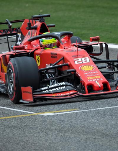 Ferrari kokpitine 12 yıl sonra bir Schumacher oturdu