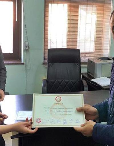 Tunceli Belediye Başkanı seçilen Maçoğlu mazbatasını aldı