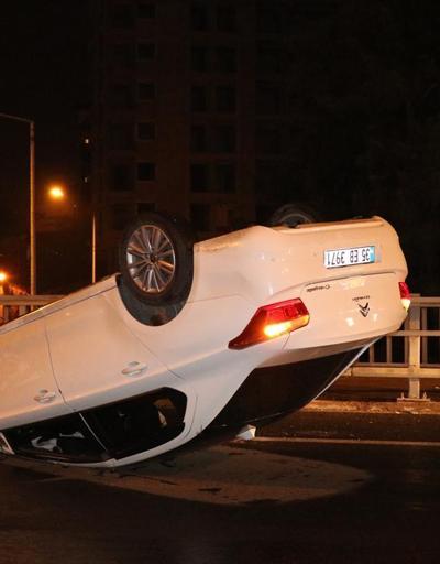 İzmirde kaza yapan sürücü otomobili bırakıp kaçtı