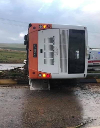 Gaziantepte belediye otobüsü devrildi: 19 yaralı