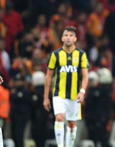 Fenerbahçe ve Galatasarayın iç ve dış saha karneleri