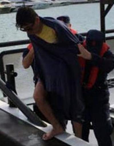 Yüzerek Sakız Adasına gitmeye çalışırken kurtarıldı