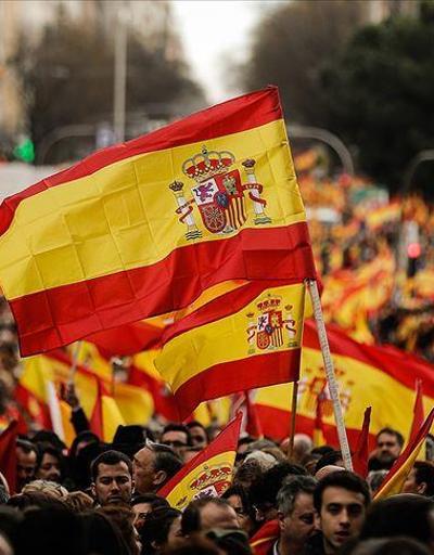 İspanyada sandıktan siyasi belirsizliğin devamı çıktı