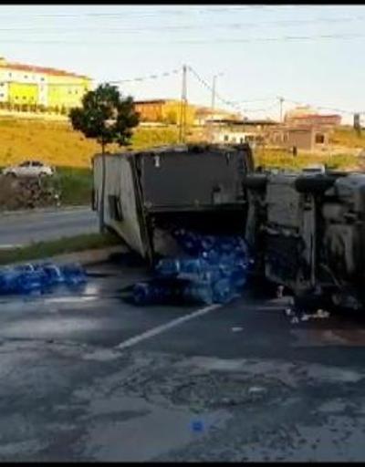Çatalcada freni patlayan kamyon otomobili altına aldı: 4 yaralı