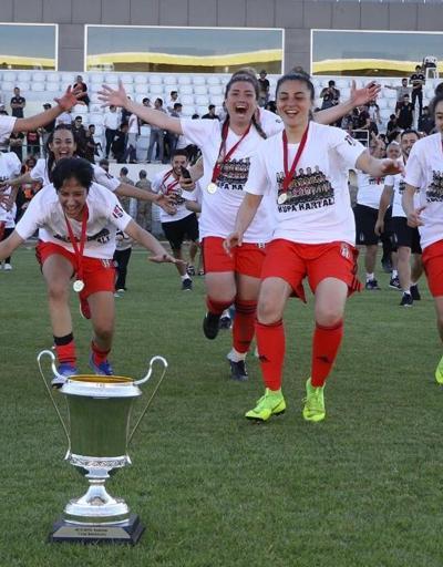 Kadın futbolunda şampiyon Beşiktaş