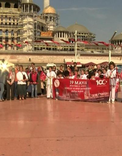 Taksim Meydanında 19 Mayıs kutlaması