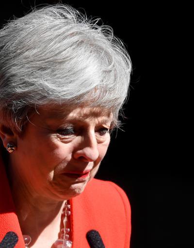İngiltere Başbakanı Theresa May 7 Haziranda görevi bırakıyor: Peki şimdi ne olacak