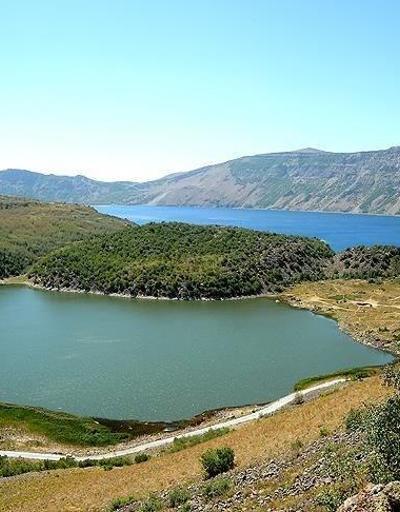 Bitliste yeryüzü cenneti Nemrut Krater Gölü
