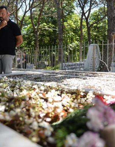 Kemal Sunal, vefatının 19. yılında mezarı başında anıldı